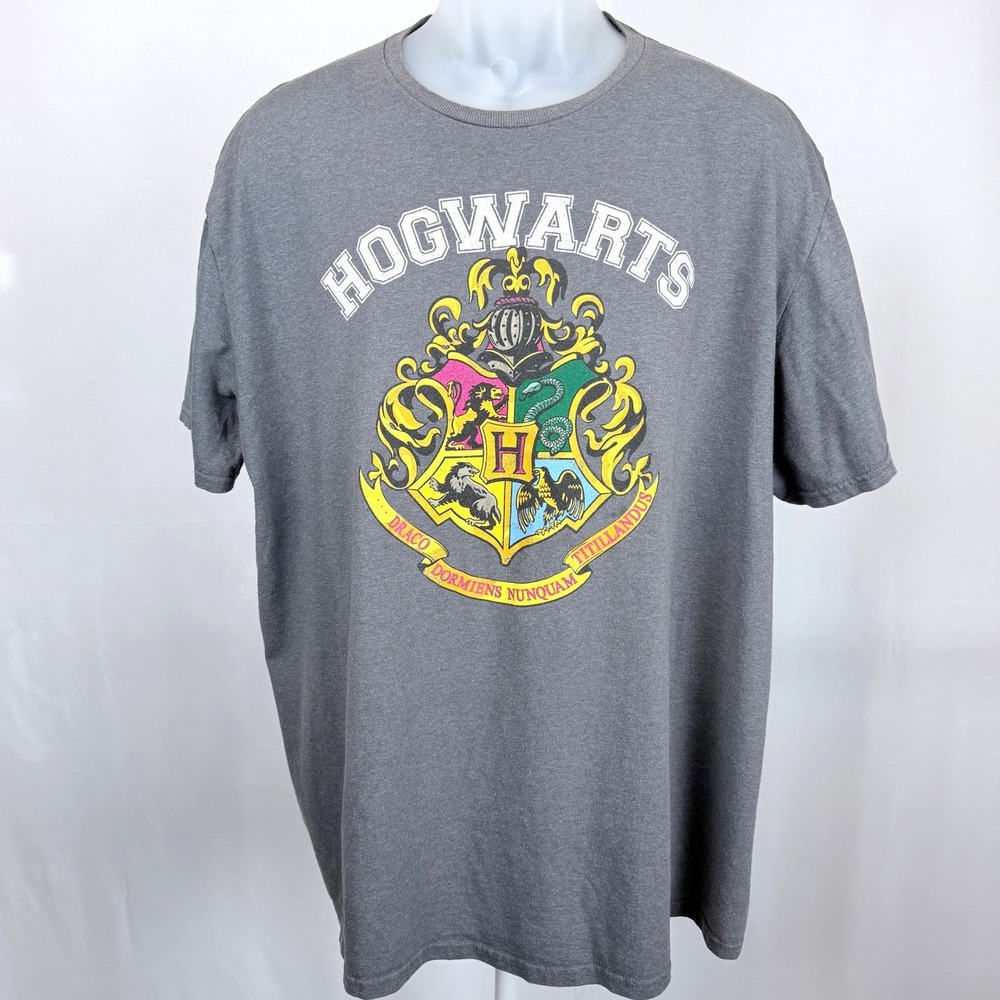Harry Potter Hogwarts Crest Graphic T Shirt Gray Mens 2XL Wizard Movie Fantasy